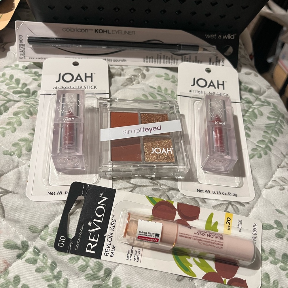 JOAH Lippies, Eyeshadow. Revelon balm. Wet & Wild eye liner